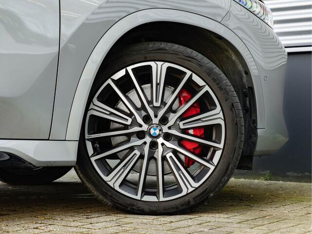 BMW X1 sDrive18i - M-Sport Pro - Pano - Trekhaak - Memoryzetels - Head-up - ACC