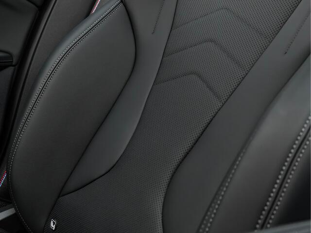 BMW X1 sDrive18i - M-Sport Pro - Pano - Trekhaak - Memoryzetels - Head-up - ACC