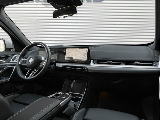 BMW X1 sDrive18i - M-Sport Pro - Pano - Trekhaak - Memoryzetels - Head-up - ACC
