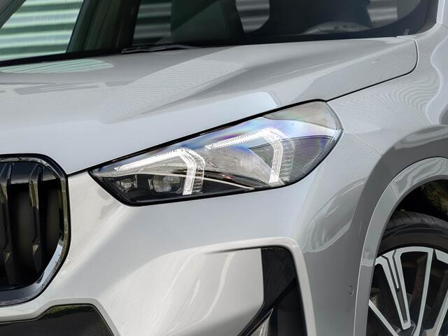 BMW X1 sDrive18i - M-Sport Pro - Pano - Trekhaak - Memoryzetels - Head-up - ACC