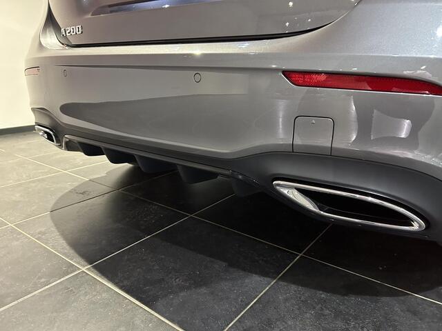 Mercedes-Benz A-Klasse 200 AMG Line | Panoramadak | Navigatie | Stoelverwarming |