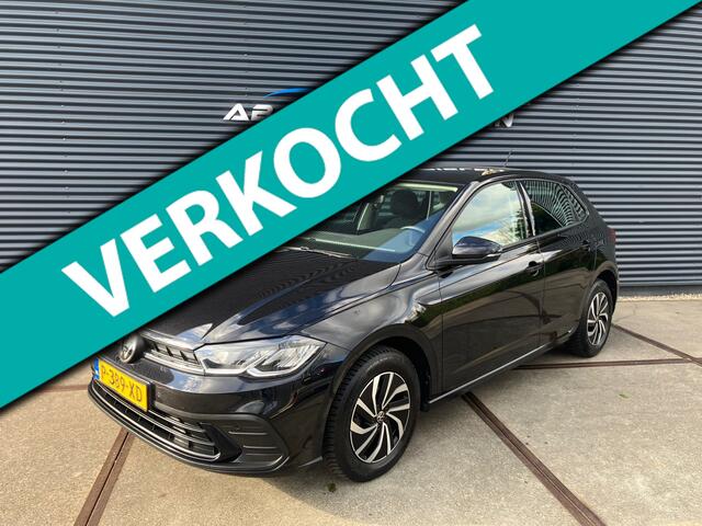 Volkswagen Polo 1.0 TSI Life LM VELGEN/ CARPLAY/ STOELVERWARMING