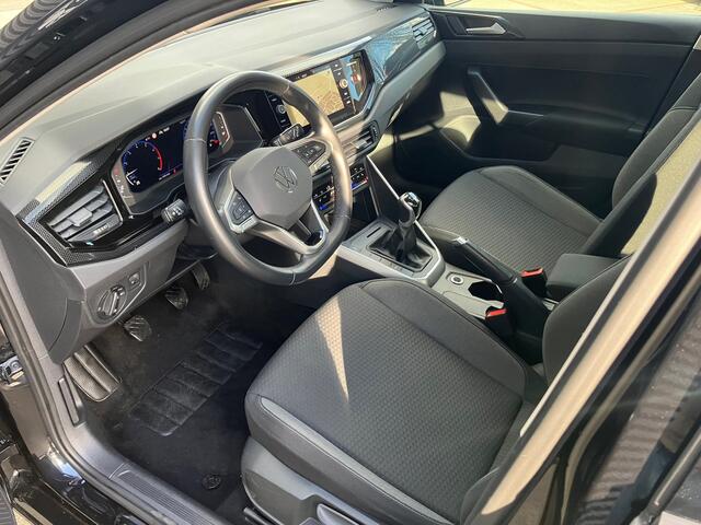 Volkswagen Polo 1.0 TSI Life LM VELGEN/ CARPLAY/ STOELVERWARMING