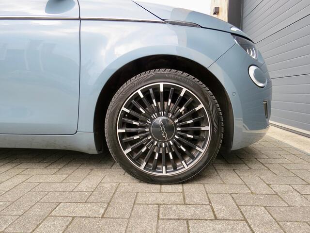 Fiat E-500 La Prima 42 kWh Leder Carplay Unieke kleur