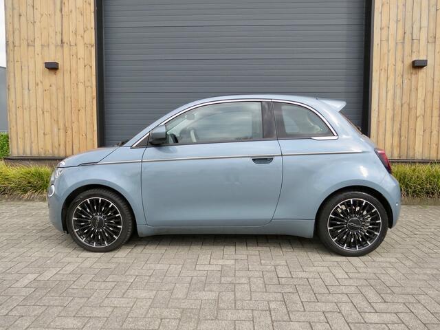 Fiat E-500 La Prima 42 kWh Leder Carplay Unieke kleur