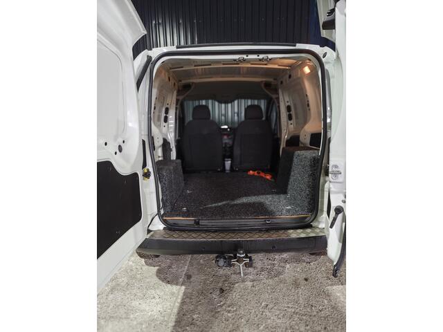 Fiat Fiorino 1.4 Fire BENZINE / LPG - NETTE STAAT - PARKEERSENSOREN