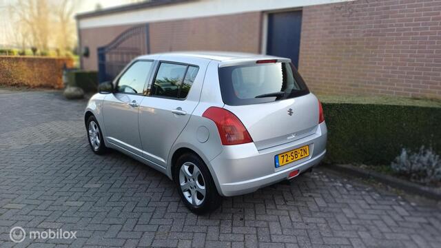 Suzuki Swift 1.3 Exclusive