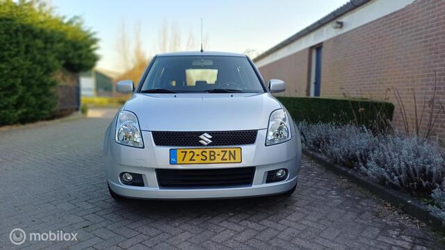 Suzuki Swift 1.3 Exclusive