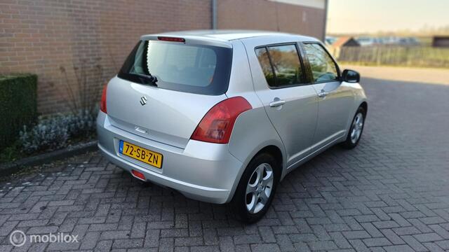 Suzuki Swift 1.3 Exclusive