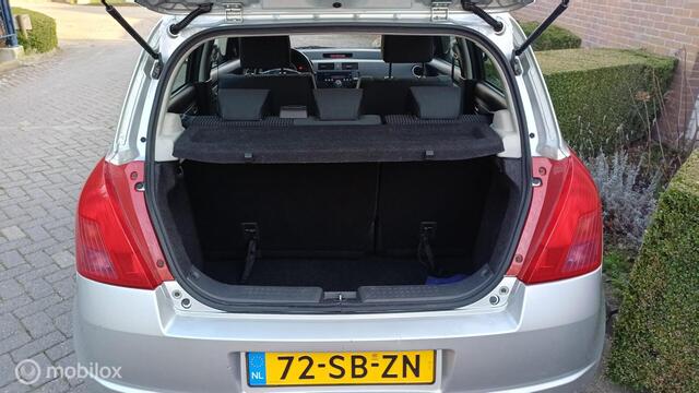 Suzuki Swift 1.3 Exclusive