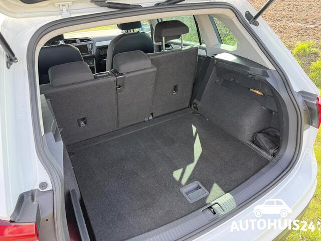 Volkswagen Tiguan 1.4 TSI Connected Series 2017 TREKHAAK CLIMA PDC STOELVERWARMING