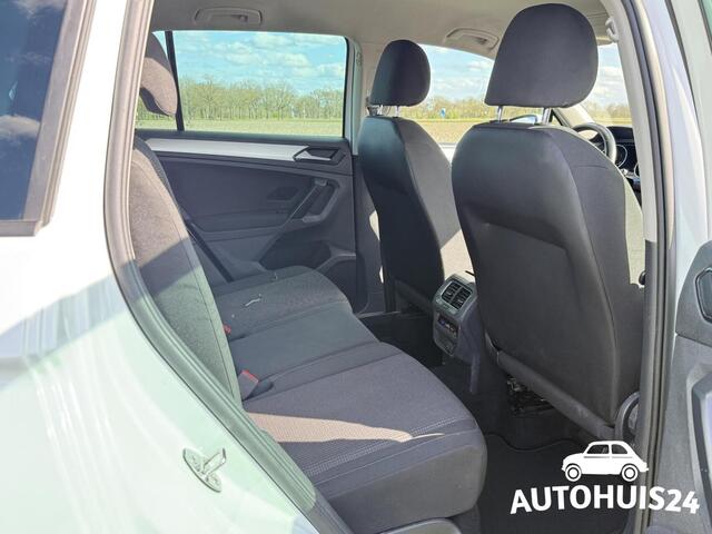Volkswagen Tiguan 1.4 TSI Connected Series 2017 TREKHAAK CLIMA PDC STOELVERWARMING