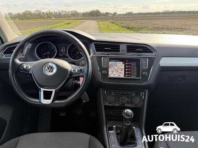 Volkswagen Tiguan 1.4 TSI Connected Series 2017 TREKHAAK CLIMA PDC STOELVERWARMING