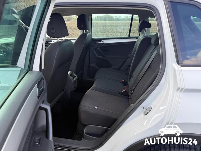 Volkswagen Tiguan 1.4 TSI Connected Series 2017 TREKHAAK CLIMA PDC STOELVERWARMING