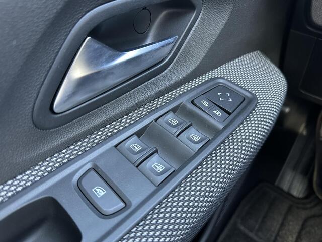 Dacia Sandero 1.0 TCe 90 Comfort | PARKEERSENSOREN | AIRCONDITIONING | CRUISE CONTROL | APPLE CARPLAY & ANDROID AUTO