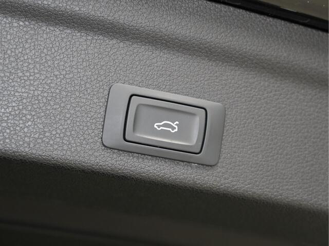 Audi Q3 Sportback 40 TFSI quattro Advanced Ed. | Matrix-LED | Navigatie | PDC | 18 | Virtual Cockpit 45