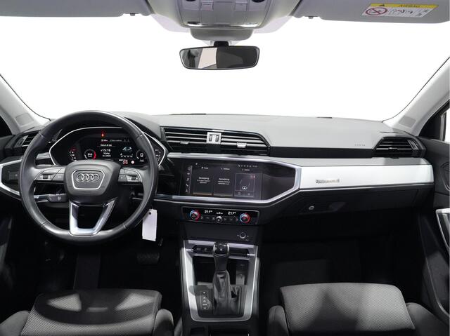 Audi Q3 Sportback 40 TFSI quattro Advanced Ed. | Matrix-LED | Navigatie | PDC | 18 | Virtual Cockpit 45