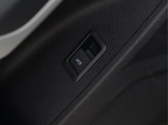 Audi Q3 Sportback 40 TFSI quattro Advanced Ed. | Matrix-LED | Navigatie | PDC | 18 | Virtual Cockpit 45