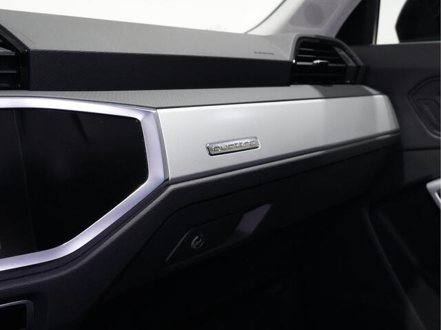 Audi Q3 Sportback 40 TFSI quattro Advanced Ed. | Matrix-LED | Navigatie | PDC | 18 | Virtual Cockpit 45