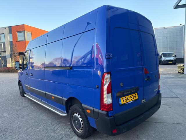 Renault Master T35 2.3 dCi 135 L3H2