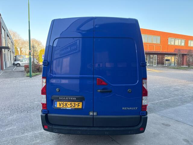 Renault Master T35 2.3 dCi 135 L3H2