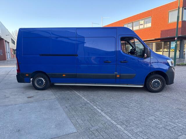 Renault Master T35 2.3 dCi 135 L3H2