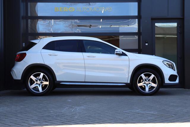 Mercedes-Benz GLA-Klasse 180 Prestige AMG | Pano | Stoelverwarming | Cruise | Clima | Navi | Alcantara | Leder | Lm Velgen | Xenon