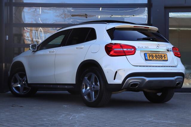 Mercedes-Benz GLA-Klasse 180 Prestige AMG | Pano | Stoelverwarming | Cruise | Clima | Navi | Alcantara | Leder | Lm Velgen | Xenon