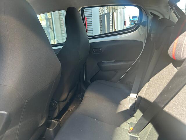 Peugeot 108 1.0 |NAP|USB|AIRCO|5DEURS|ISOFIX|APK2027|AUX|MULTIFUNCTIONEEL STUUR|EL.RAMEN