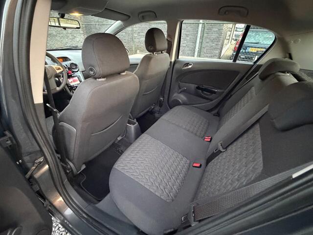 Opel Corsa 1.2-16V Berlin Navi/Boekjescompleet