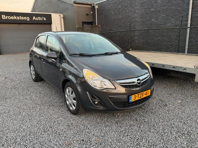 Opel Corsa 1.2-16V Berlin Navi/Boekjescompleet
