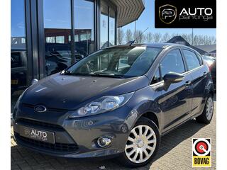 Ford Fiesta 1.25 Ghia | Nette Staat | NL AUTO | e APK | D-Riem is Vervangen | Airco | 5 Deurs | 2 Sleutels |