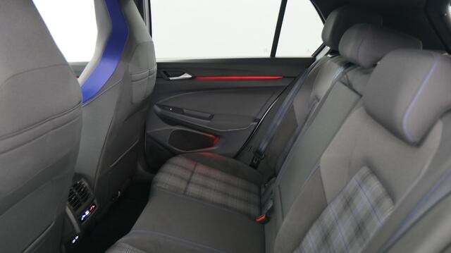 Volkswagen Golf GTE 1.4 TSI eHybrid 245pk PHEV / Trekhaak / Head Up / Camera