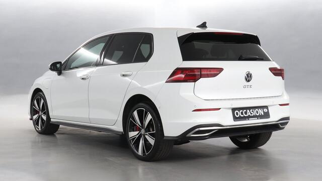 Volkswagen Golf GTE 1.4 TSI eHybrid 245pk PHEV / Trekhaak / Head Up / Camera