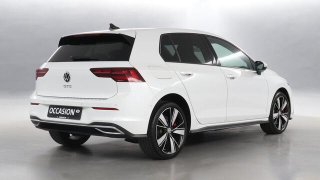 Volkswagen Golf GTE 1.4 TSI eHybrid 245pk PHEV / Trekhaak / Head Up / Camera
