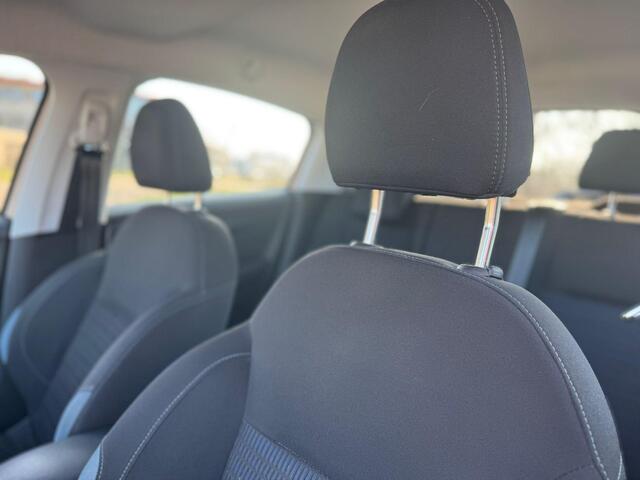 Peugeot 208 1.4 VTi Allure NAVI/NAP/APK 6-27