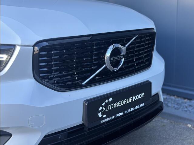 Volvo XC40 1.5 T4 Recharge R-Design / Half leer / Keyless / Nette auto