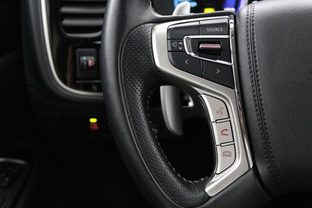 Mitsubishi Outlander 2.4 PHEV Pure | Parkeercamera | Keyless Entry/start | Climate Control | Cruise-Control