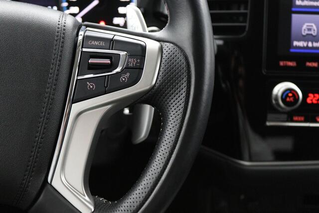 Mitsubishi Outlander 2.4 PHEV Pure | Parkeercamera | Keyless Entry/start | Climate Control | Cruise-Control