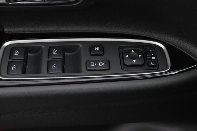 Mitsubishi Outlander 2.4 PHEV Pure | Parkeercamera | Keyless Entry/start | Climate Control | Cruise-Control
