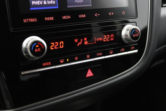 Mitsubishi Outlander 2.4 PHEV Pure | Parkeercamera | Keyless Entry/start | Climate Control | Cruise-Control