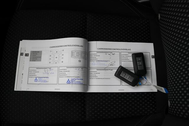 Mitsubishi Outlander 2.4 PHEV Pure | Parkeercamera | Keyless Entry/start | Climate Control | Cruise-Control