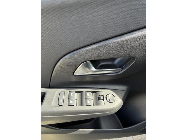 Opel Corsa 1.2 Turbo Edition Automaat | Airconditioning | Navigatie via Apple Carplay/Android Auto | Elektrisch Pakket | Parkpilot | LM-Velgen