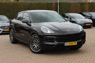 PORSCHE CAYENNE Coupe 3.0 / 61.186 km! / Trekhaak / Camera / Panoramadak / Head-up / Luchtvering / Luxe Leder / Sportchrono / 21'' / Bose / Stuur+Stoelverwarming / Dodehoek / DAB / Cruise Control