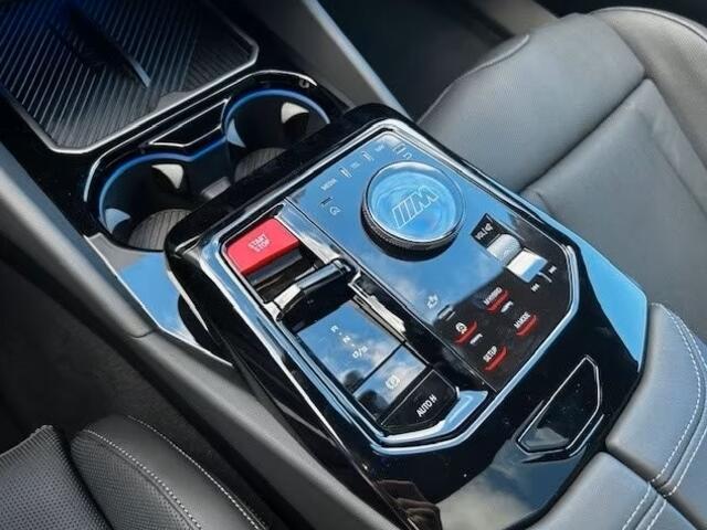 BMW M5 Touring  M-DRIVER PACK 305 km/h, M-REMMEN, PANO, TREKH, MERINO LEDER, 20/21 INCH LMV  1e EIG - UNFALLFREI - Ex BMW AG   INFORMEER OOK NAAR ONZE AAN