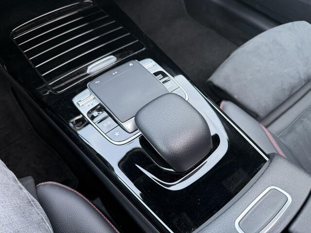 Mercedes-Benz A-Klasse 180 | AMG | PANO | AUT | LEDER | NAP |