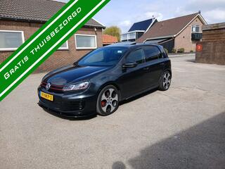 Volkswagen Golf VI
