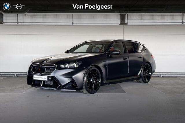 BMW M5 Touring M5 | Keramische remschijven | Trekhaak | M Driver's Pack
