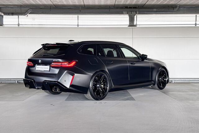 BMW M5 Touring M5 | Keramische remschijven | Trekhaak | M Driver's Pack