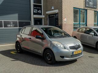 TOYOTA YARIS 1.3 VVTi Terra